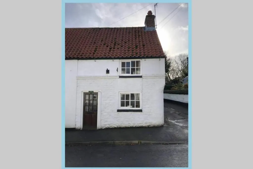 Mena Cottage, Cosy Country And Quaint. Hunmanby